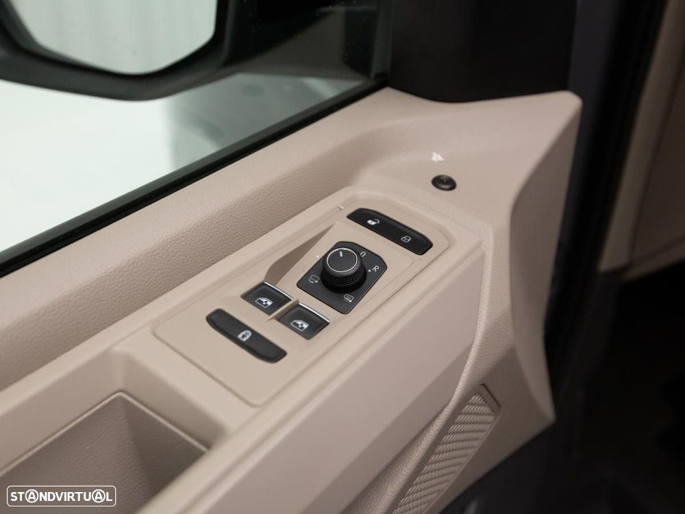 VW Multivan 1.4 TSI e-Hybrid Life DSG - 16