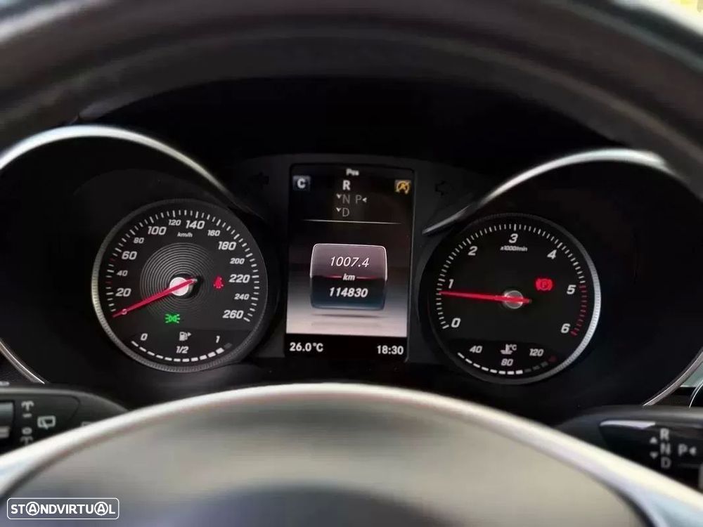 Mercedes-Benz C 250 (BlueTEC) d 4Matic Station 7G-TRONIC AMG Line — fotografia 12