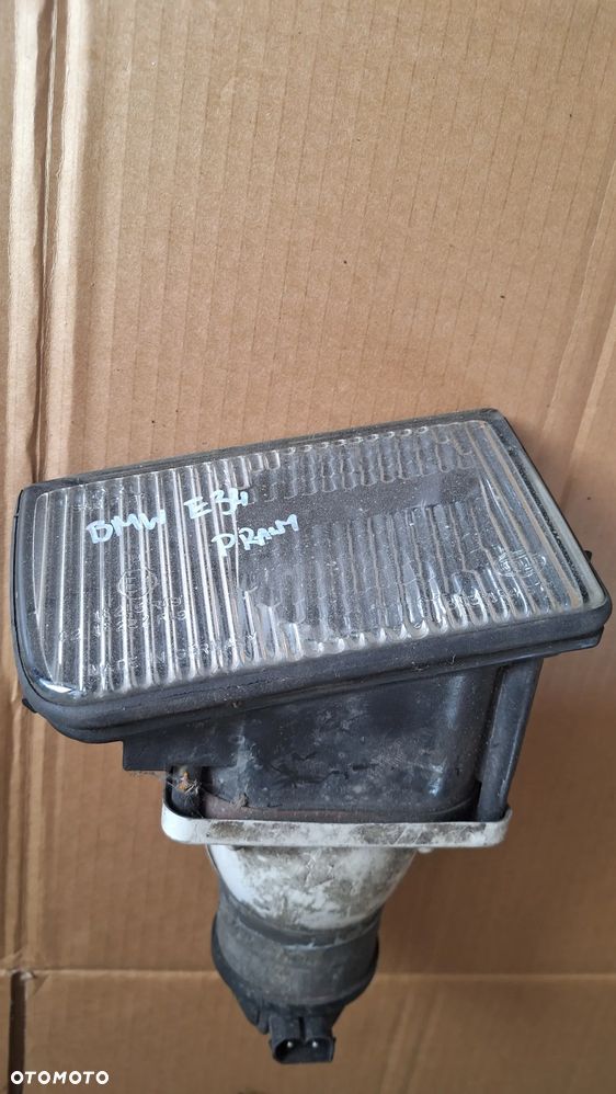 HALOGEN PRAWY  BMW E34 ORYGINAL HELLA - 2