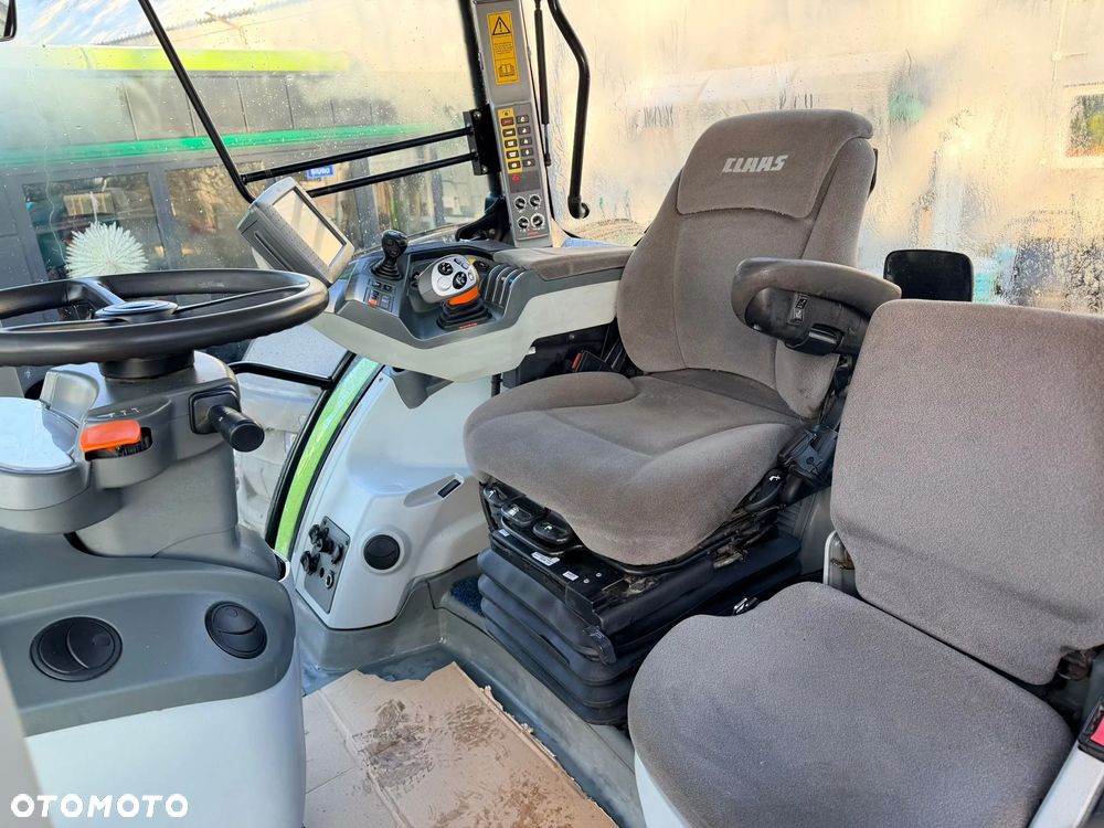 Claas Arion 650 - 16