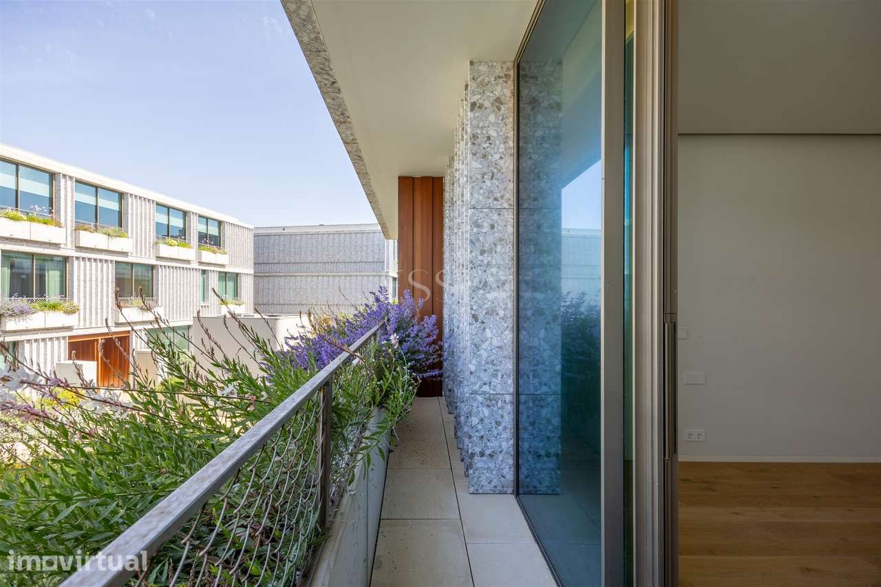 T2 Duplex com Jardim em Nevogilde | T2 Condomínio com Piscina Foz - Grande imagem: 3/52