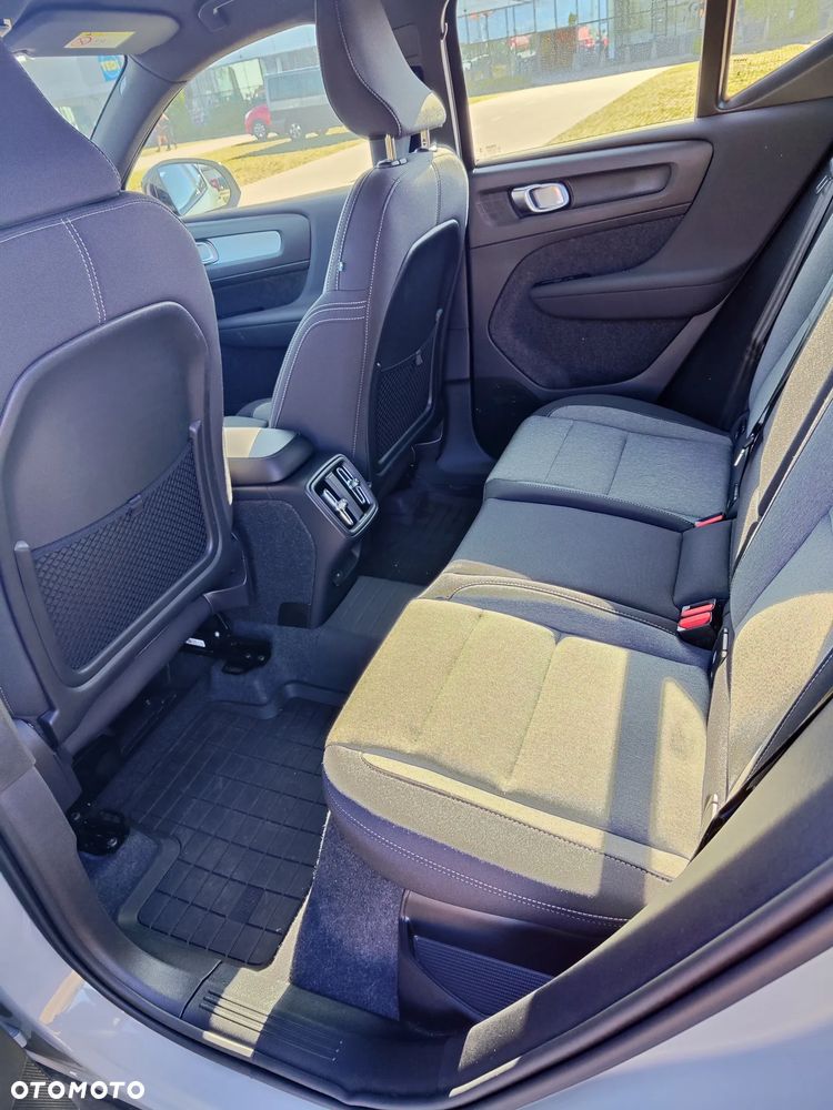 Volvo XC 40 B3 Plus Dark - 11