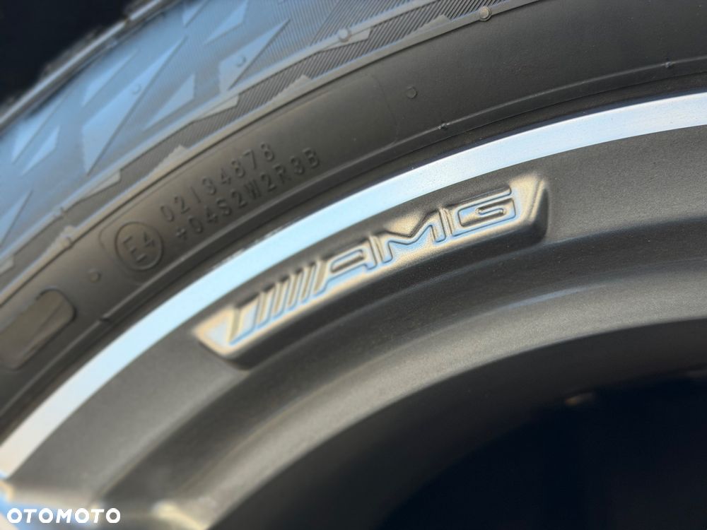 Mercedes-Benz GLC - 21