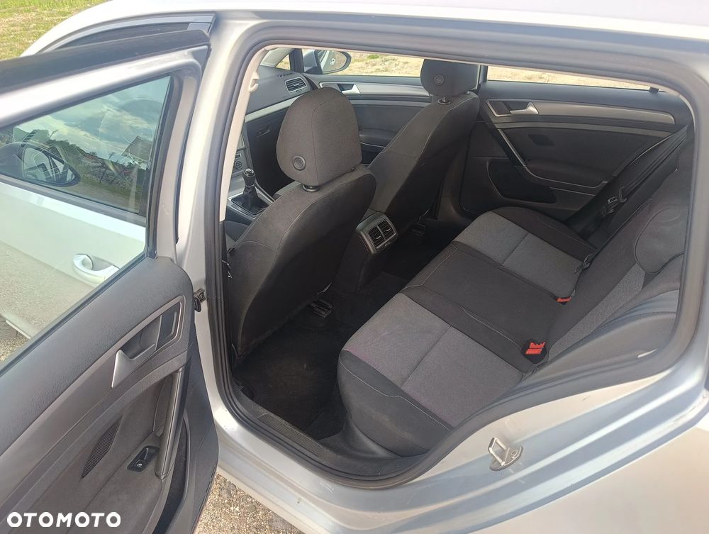 Volkswagen Golf 1.6 TDI BlueMotion Trendline - 10