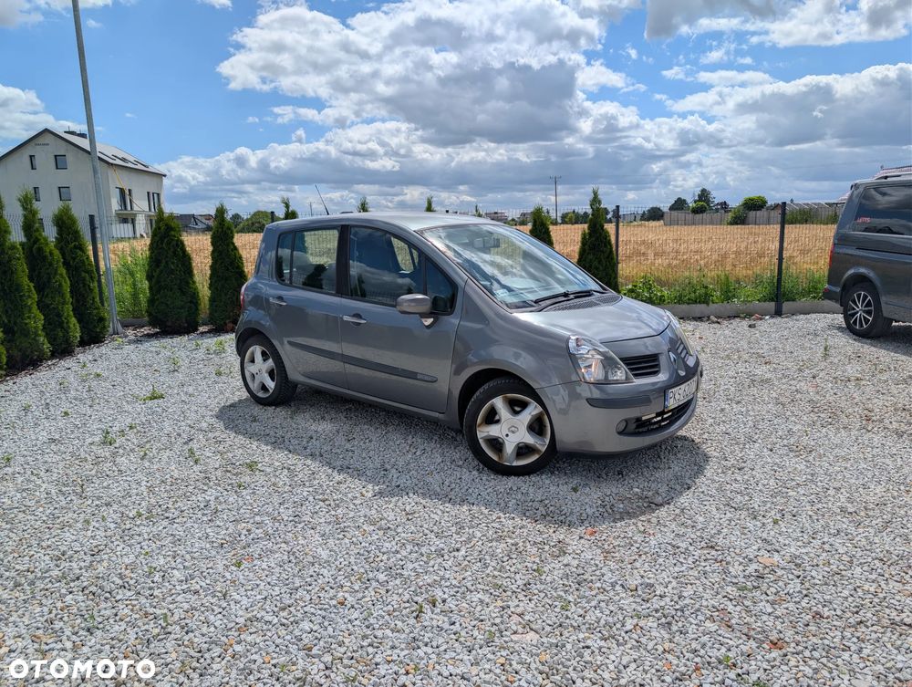 Renault Modus 1.6 16V Privilege - 10