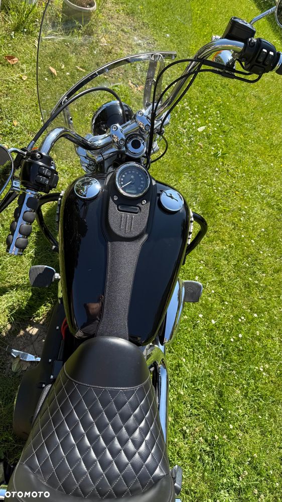 Harley-Davidson Dyna Street Bob - 9