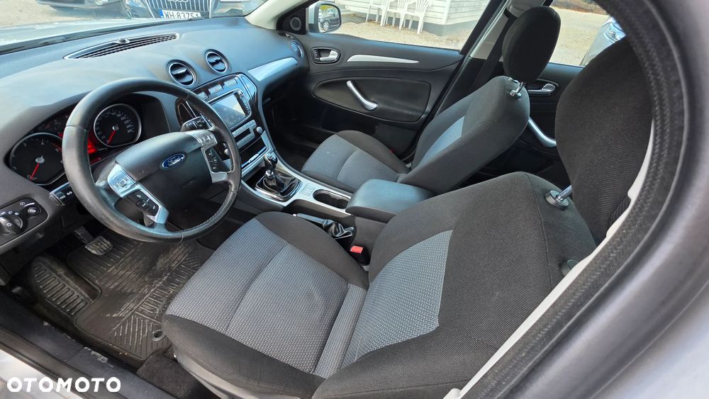 Ford Mondeo - 14