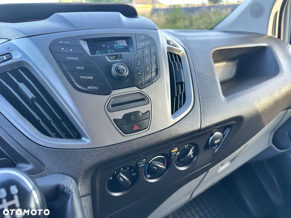 Ford Transit Custom - 13