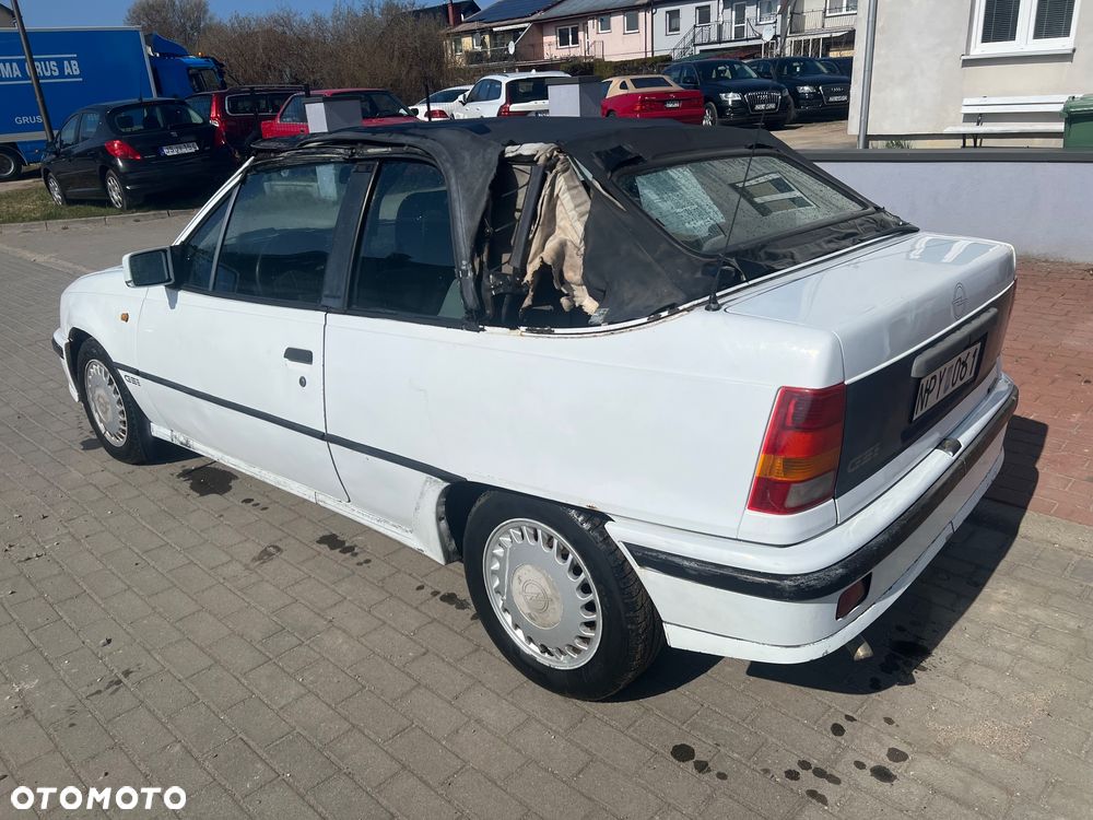 Opel Kadett 2.0i GSI II - 8