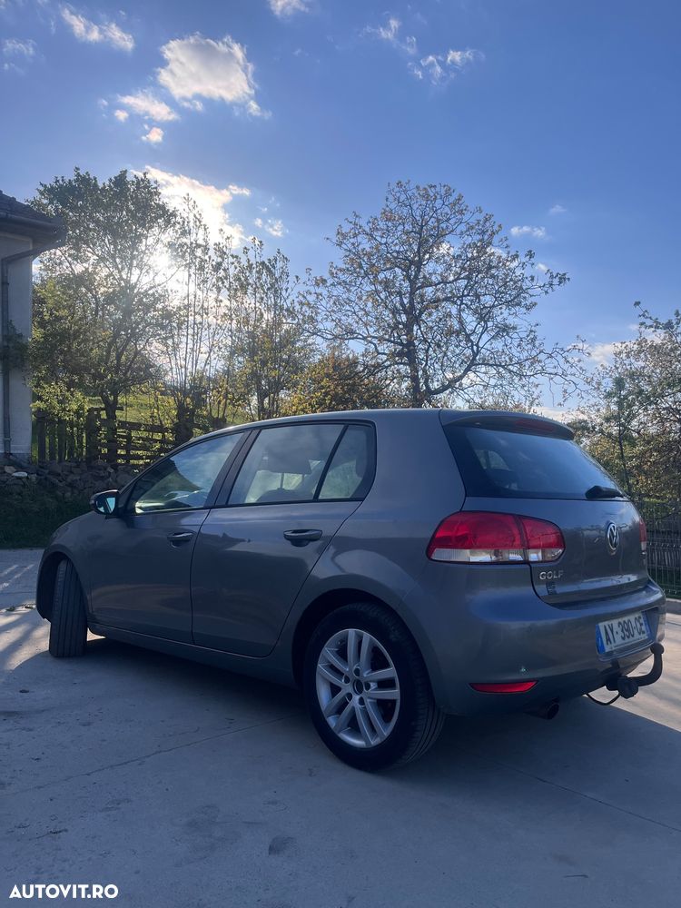 Volkswagen Golf 1.6 TDI DPF BlueMotion - 5