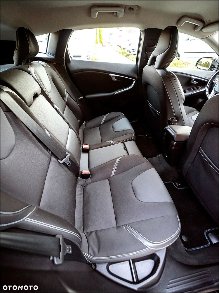 Volvo V40 - 33