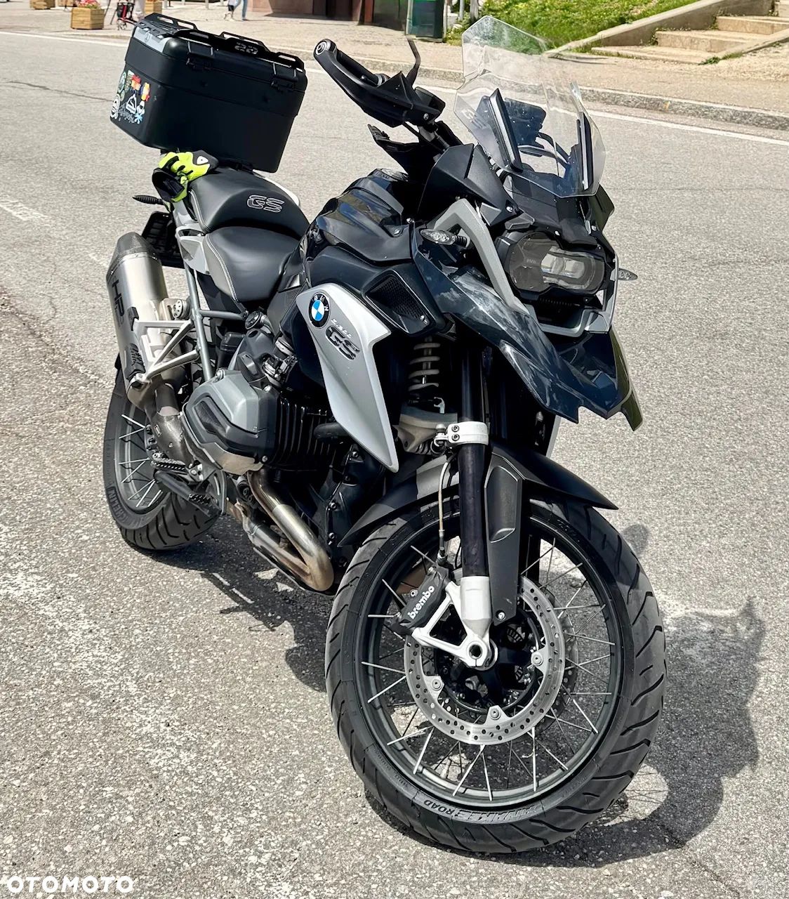 BMW R - 1