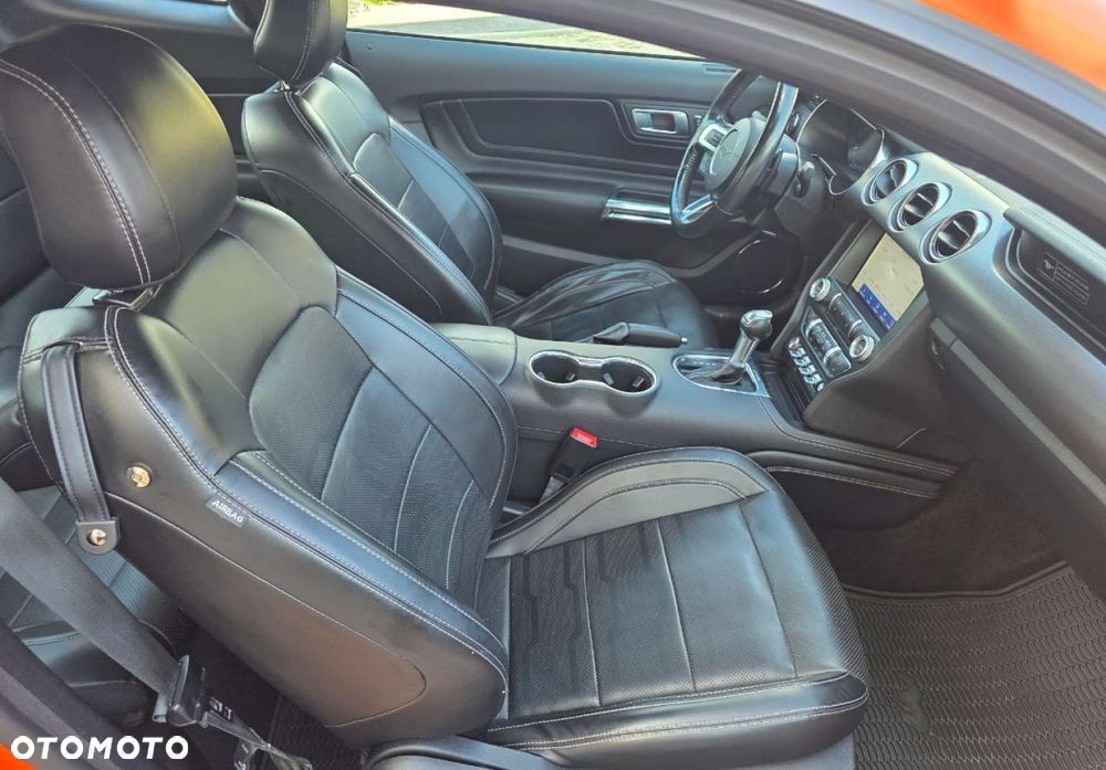 Ford Mustang 5.0 V8 GT - 25
