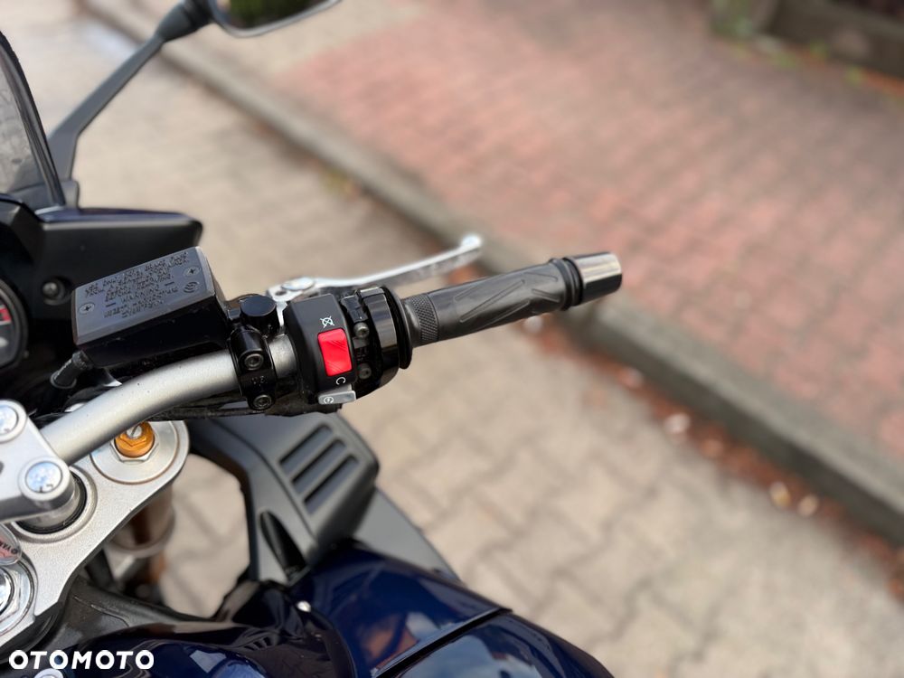 Yamaha FZS - 25