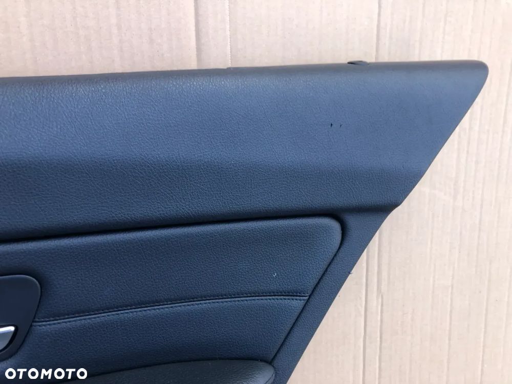 BOCZEK DRZWI LEWY PRAWY BMW F31 SKÓRA POD ROLETĘ - 4