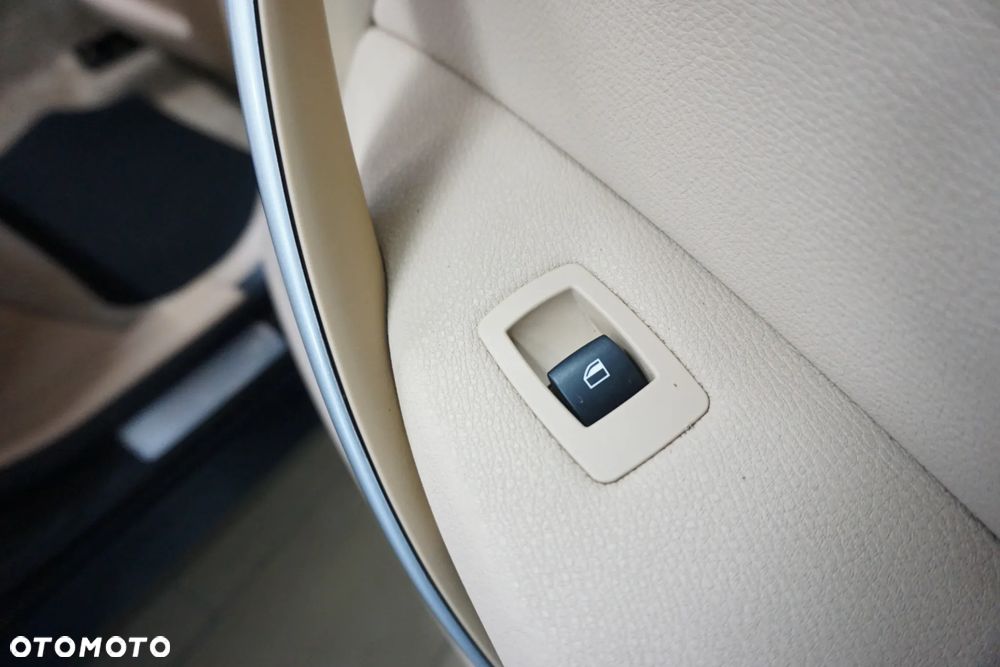 BMW X3 xDrive20d - 29