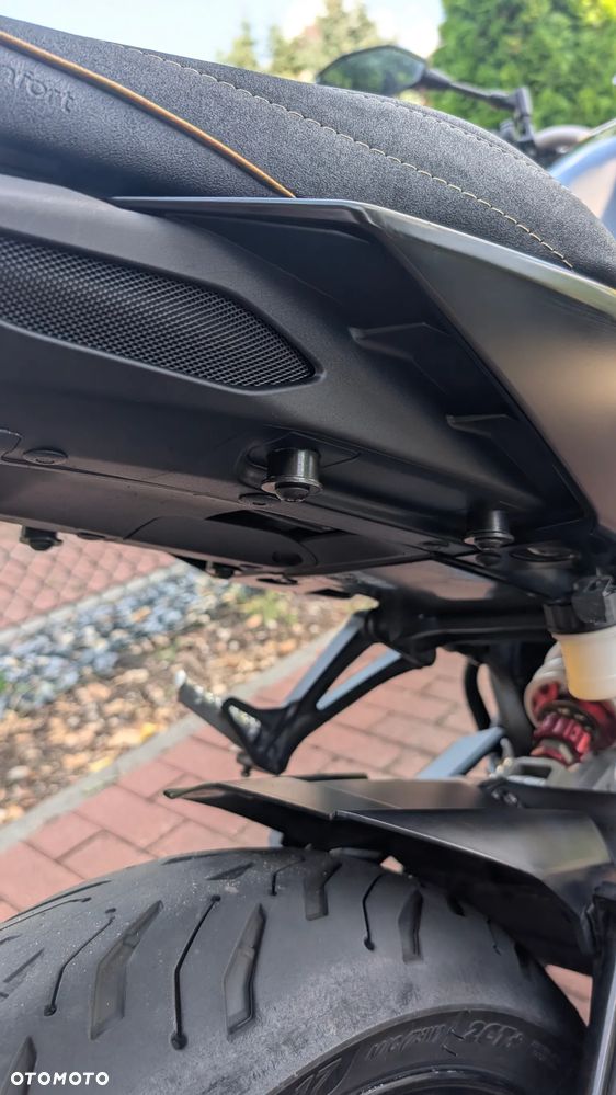 Yamaha MT - 22