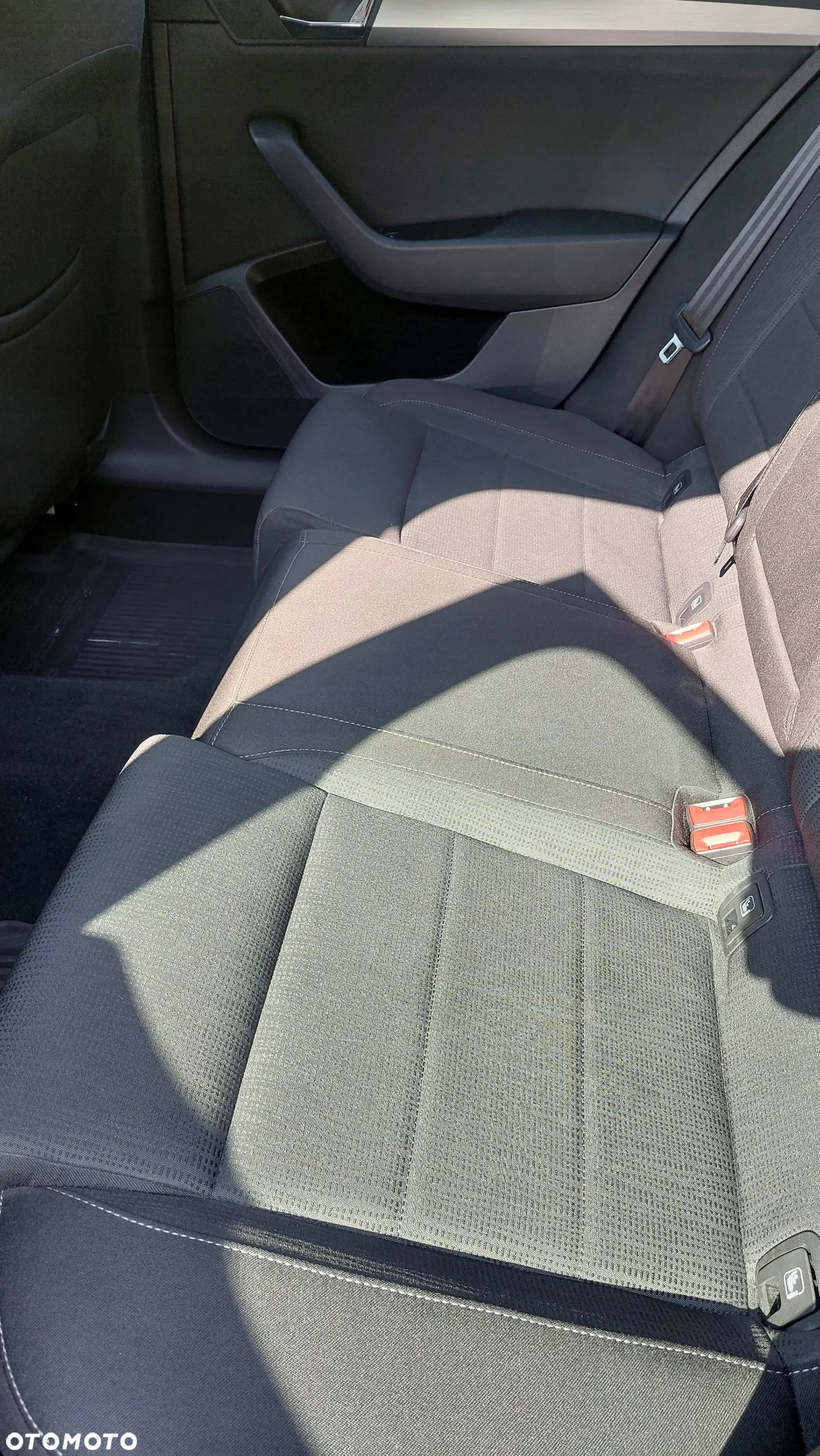 Skoda Superb 2.0 TDI Ambition - 2