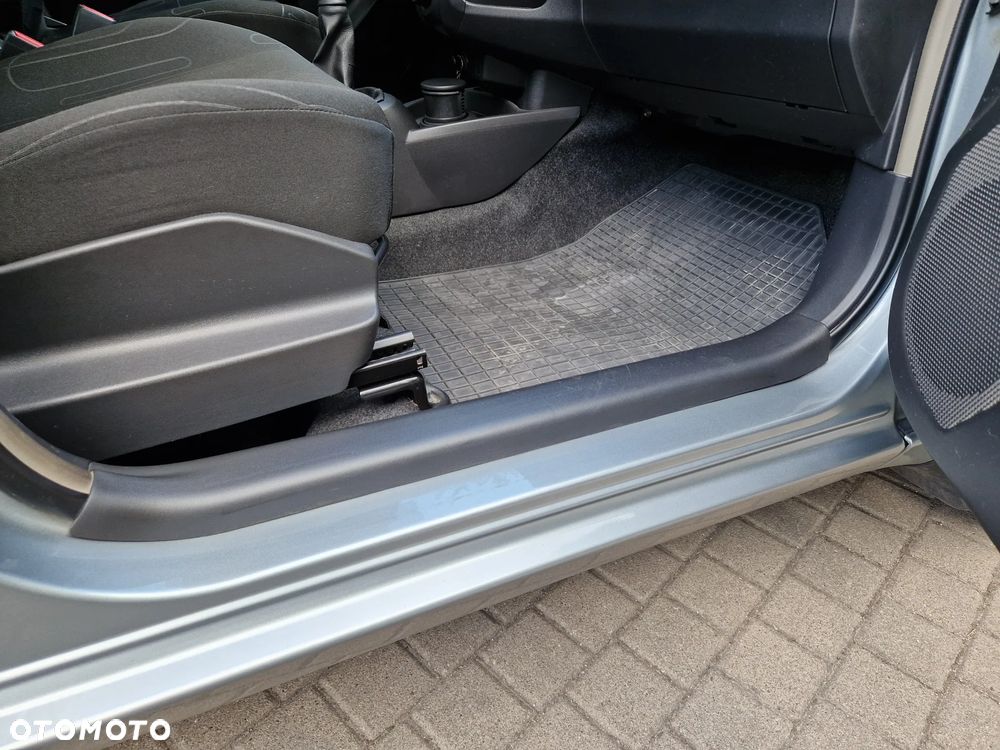 Toyota Yaris 1.0 Terra - 14