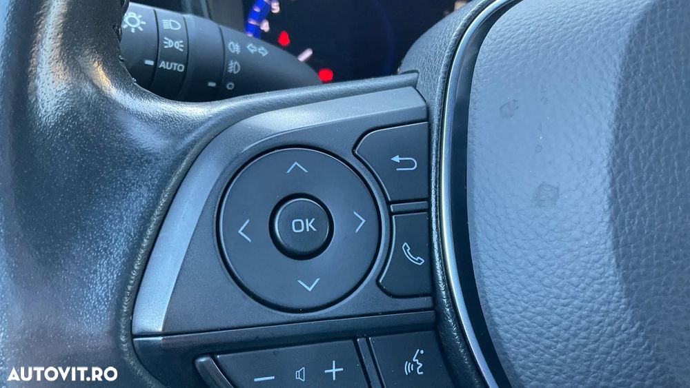 Toyota Corolla 1.8 HSD TS Dynamic - 13