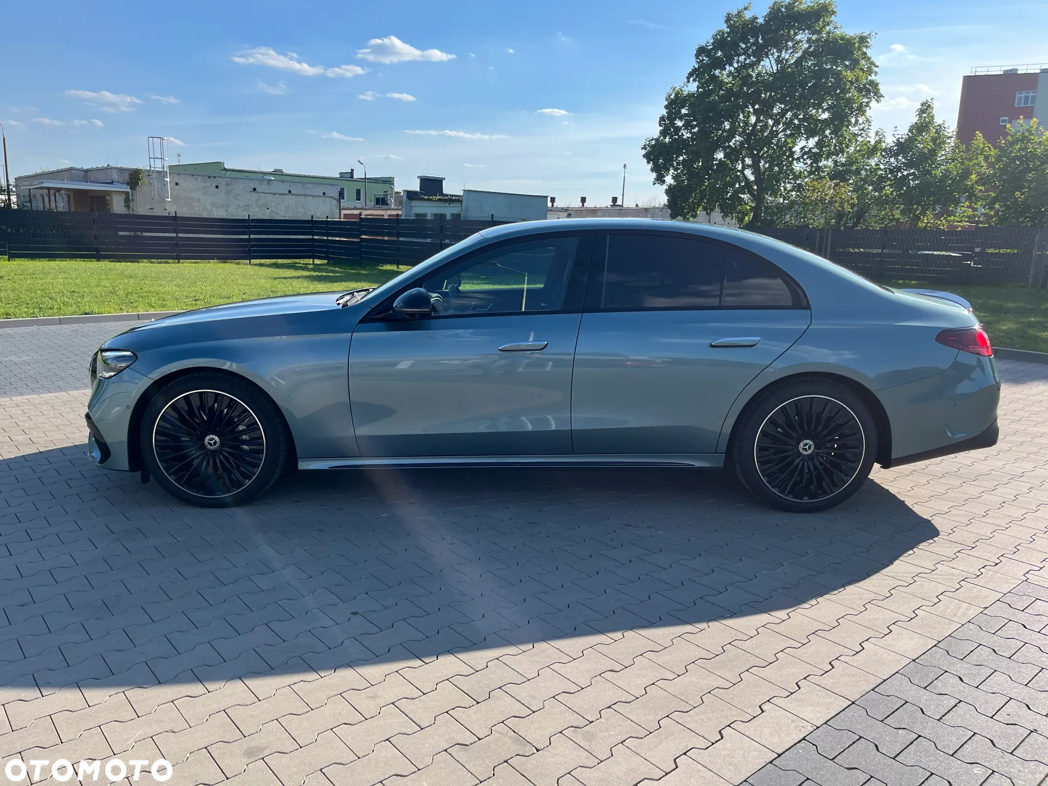 Mercedes-Benz Klasa E 200 AMG - 16