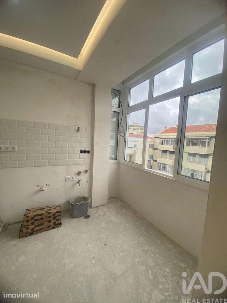 Apartamento T2 em Amora de 74 m2 - Grande imagem: 3/29