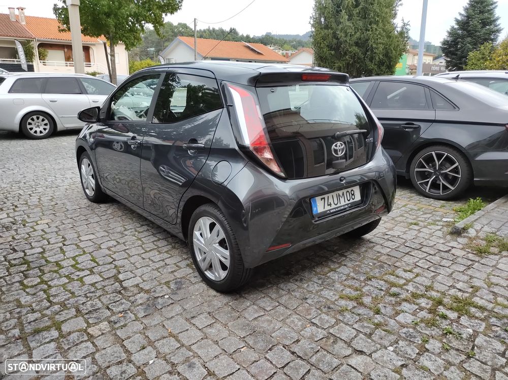 Toyota Aygo 1.0 X-Play Plus+X-Touch - 7