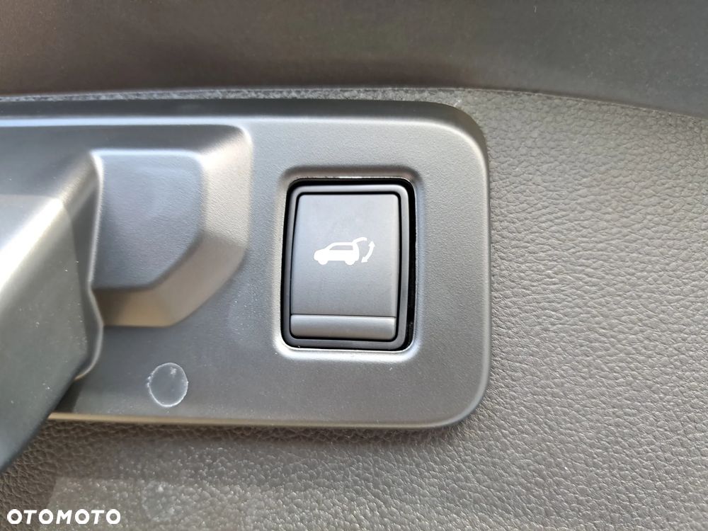 Renault Austral 1.2 E-Tech Full Hybrid 200 Iconic MMT - 24