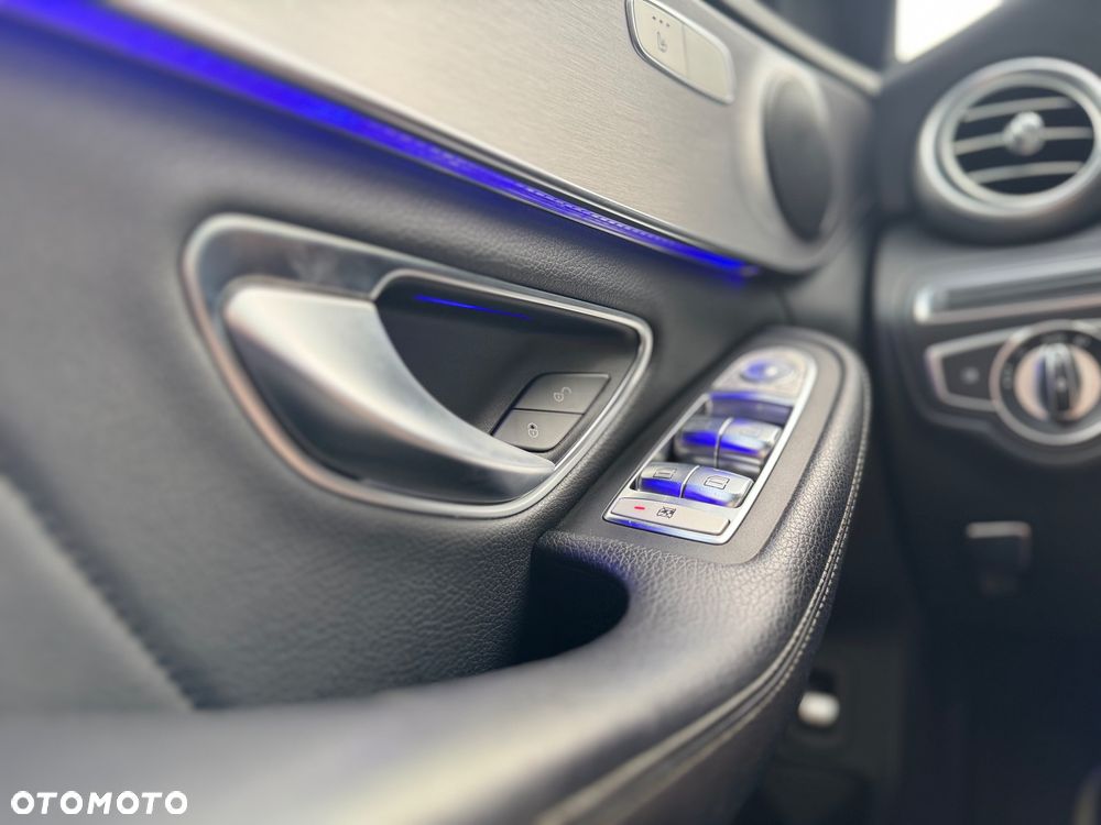 Mercedes-Benz Klasa C 220 d 9G-TRONIC - 15