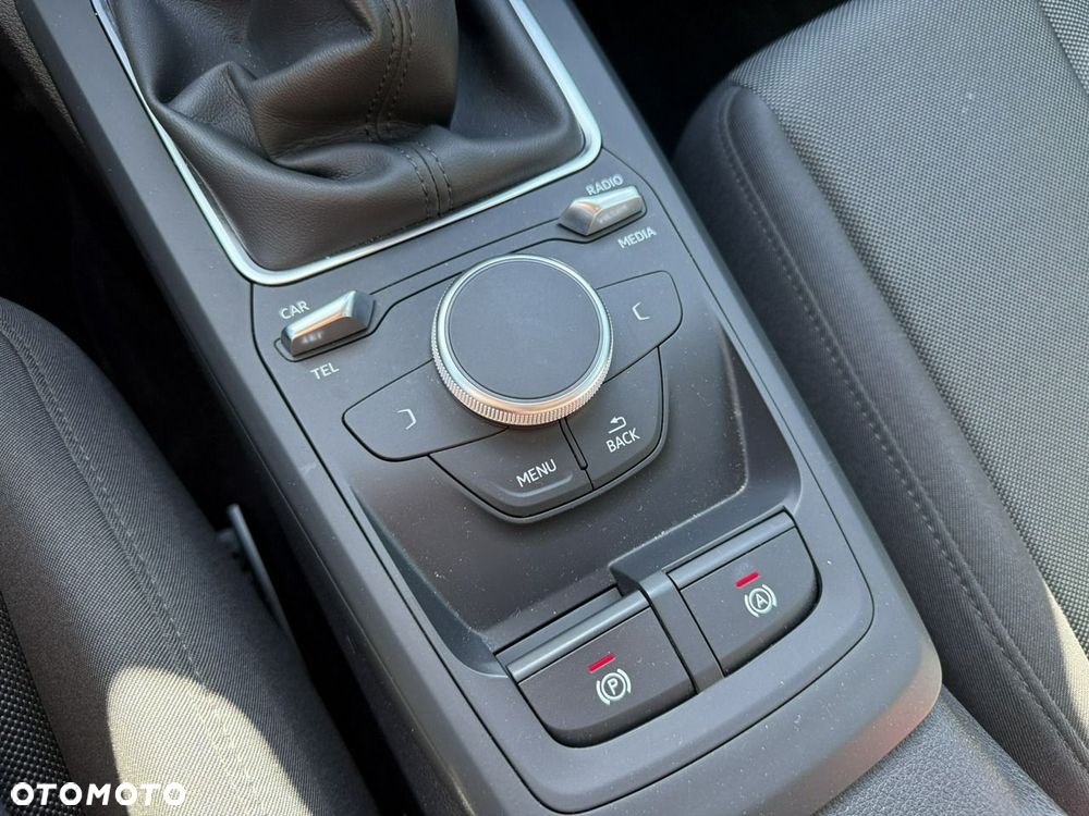 Audi Q2 30 TFSI Advanced - 11