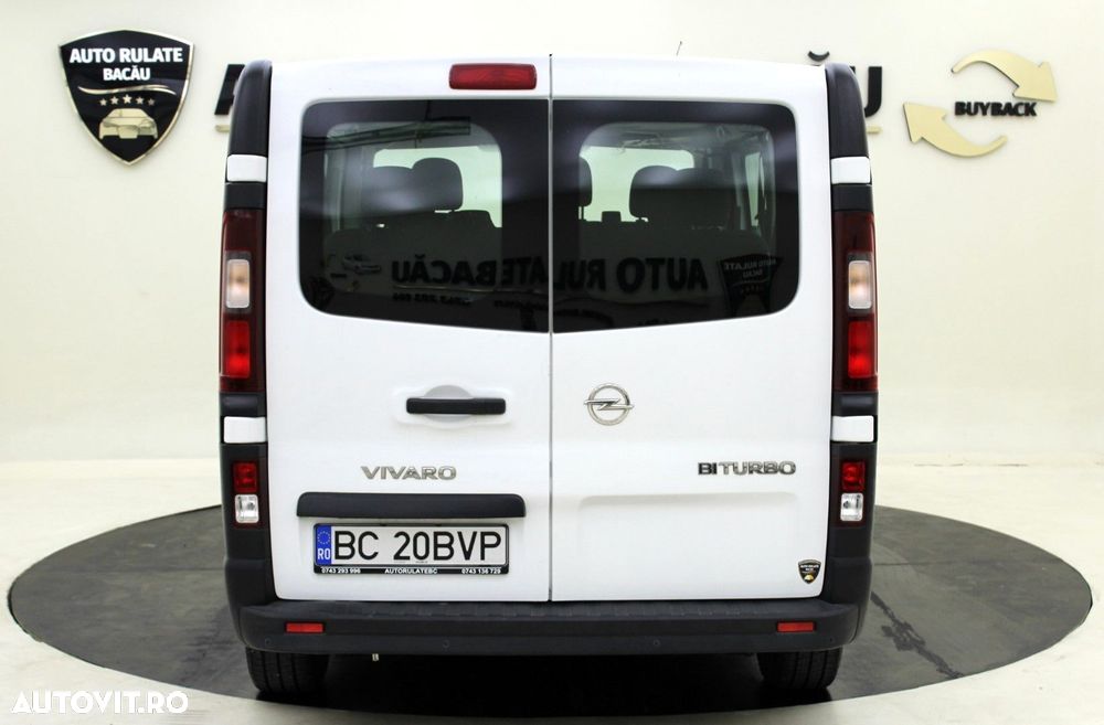 Opel Vivaro - 11