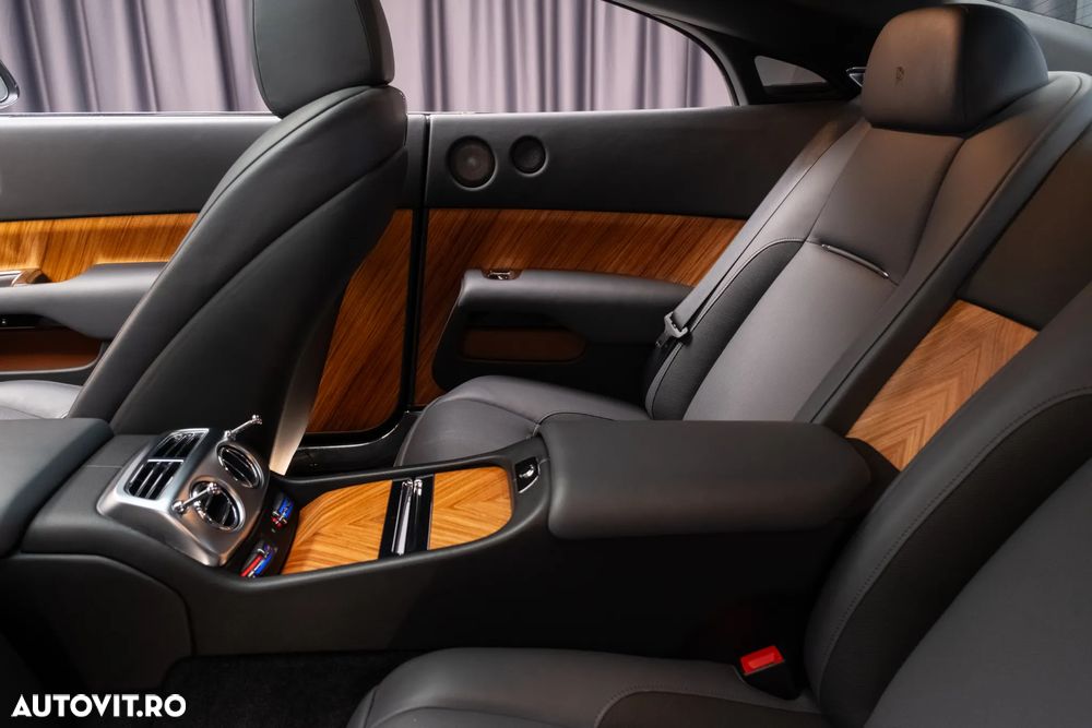 Rolls-Royce Wraith - 36