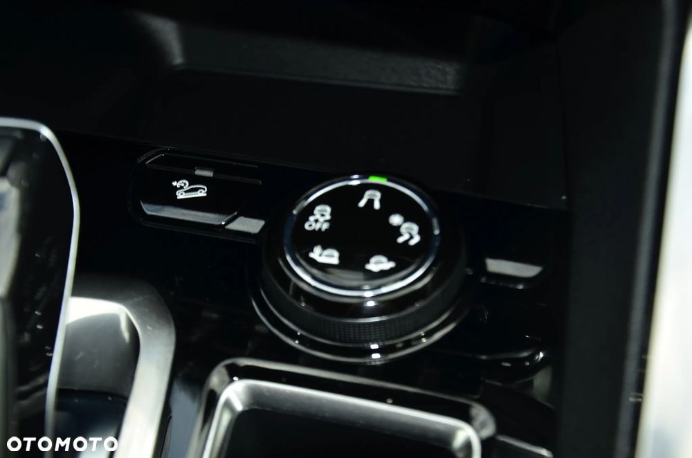 Peugeot 3008 1.2 PureTech GT S&S EAT8 - 33
