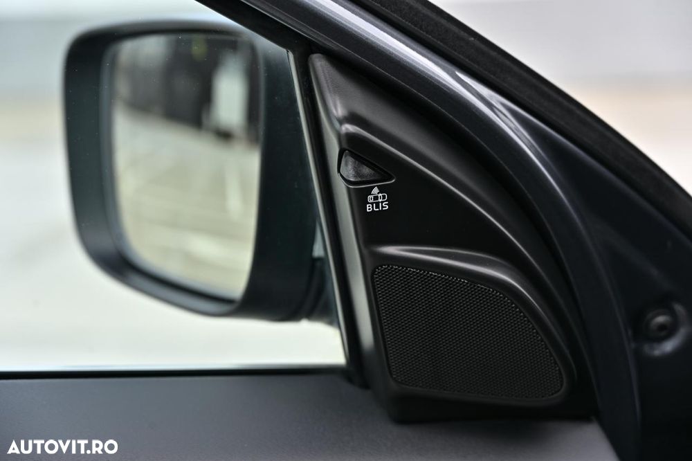 Volvo XC 60 D5 AWD Geartronic Momentum - 26