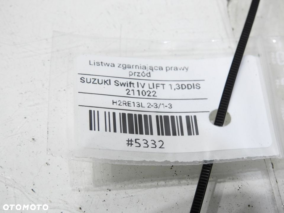 LISTWA ZGARNIAJĄCA PRAWY PRZÓD SWIFT IV LIFT - 6