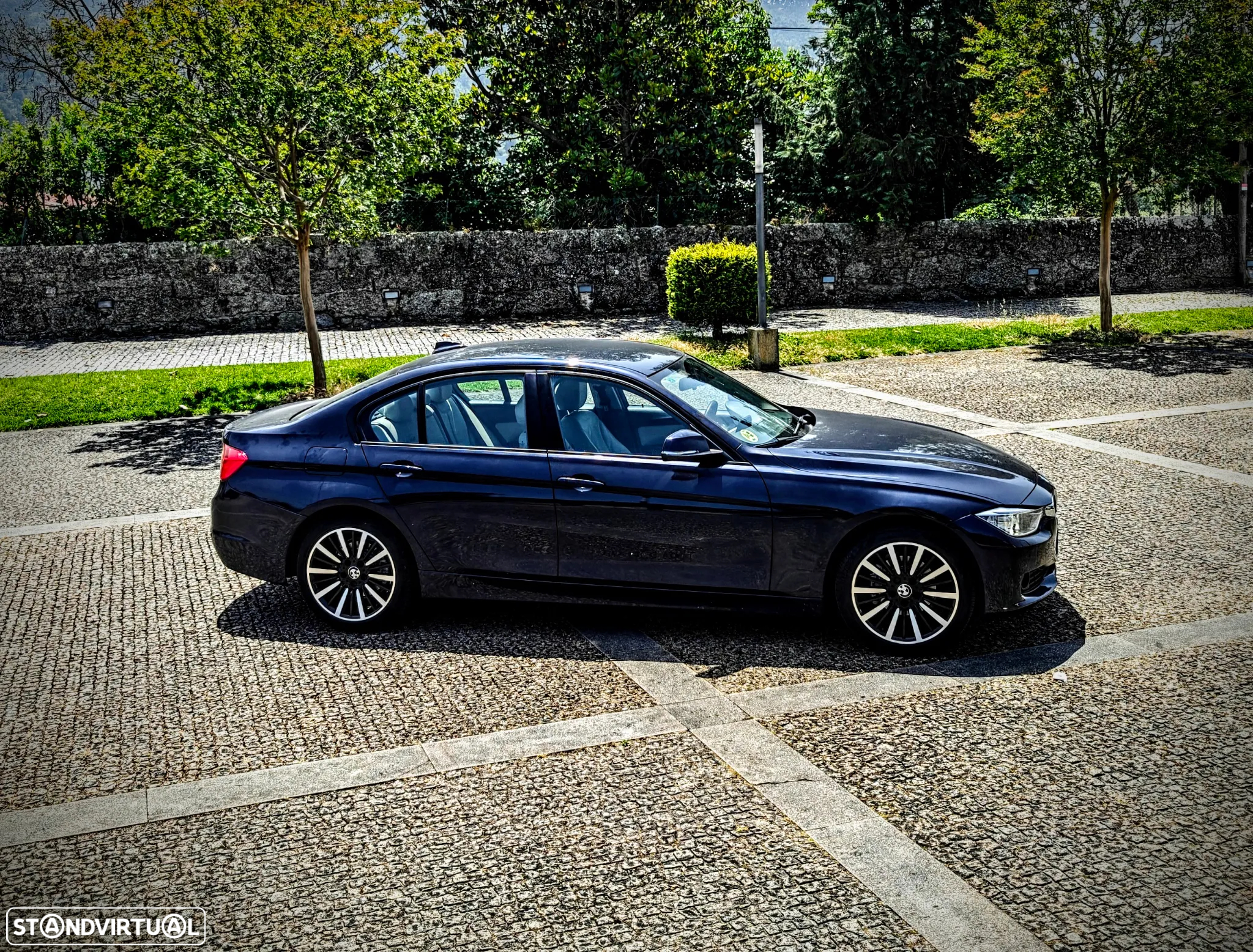 BMW 320 d Efficient Dynamic Edition Aut. Edition Luxury Line Purity - 24
