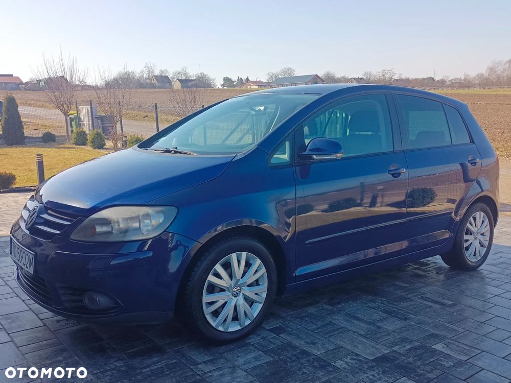 Volkswagen Golf - 2