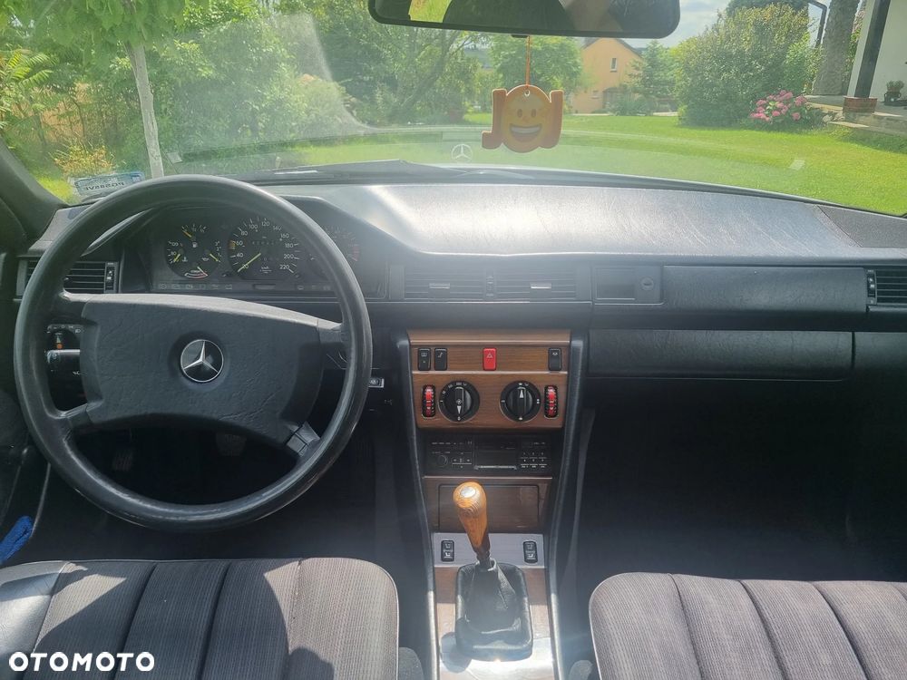 Mercedes-Benz W124 (1984-1993) - 9