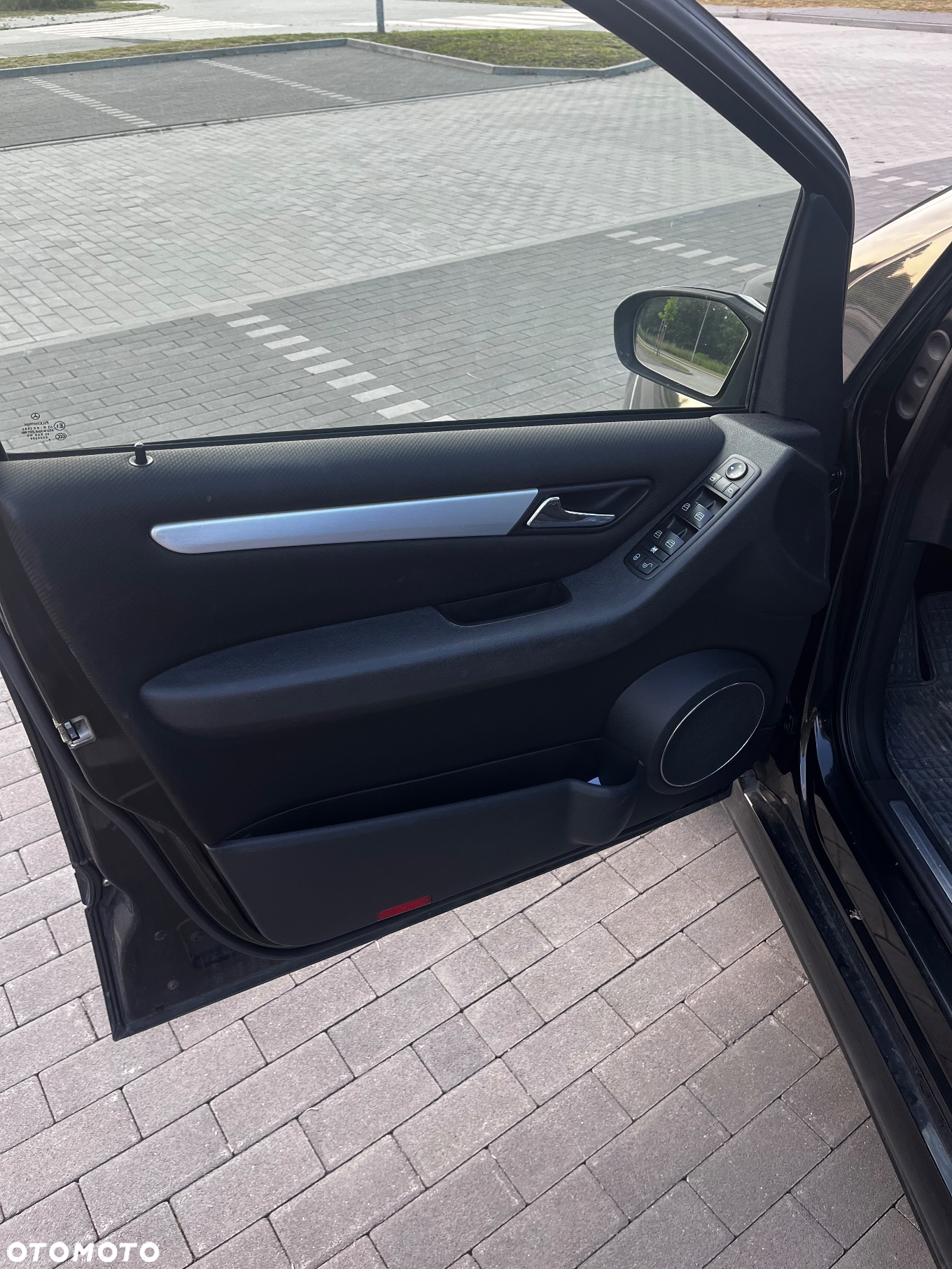 Mercedes-Benz Klasa B 200 CDI - 21