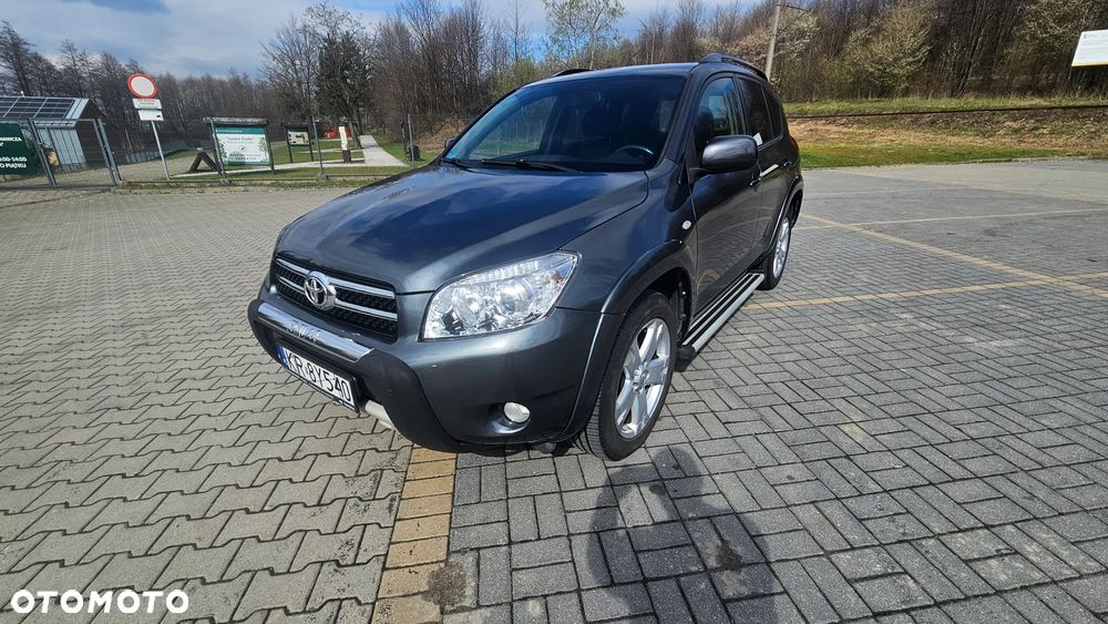 Toyota RAV4 - 3