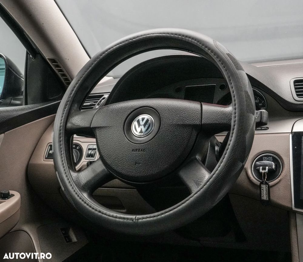 Volkswagen Passat Variant 2.0 TDI Highline DPF DSG - 15