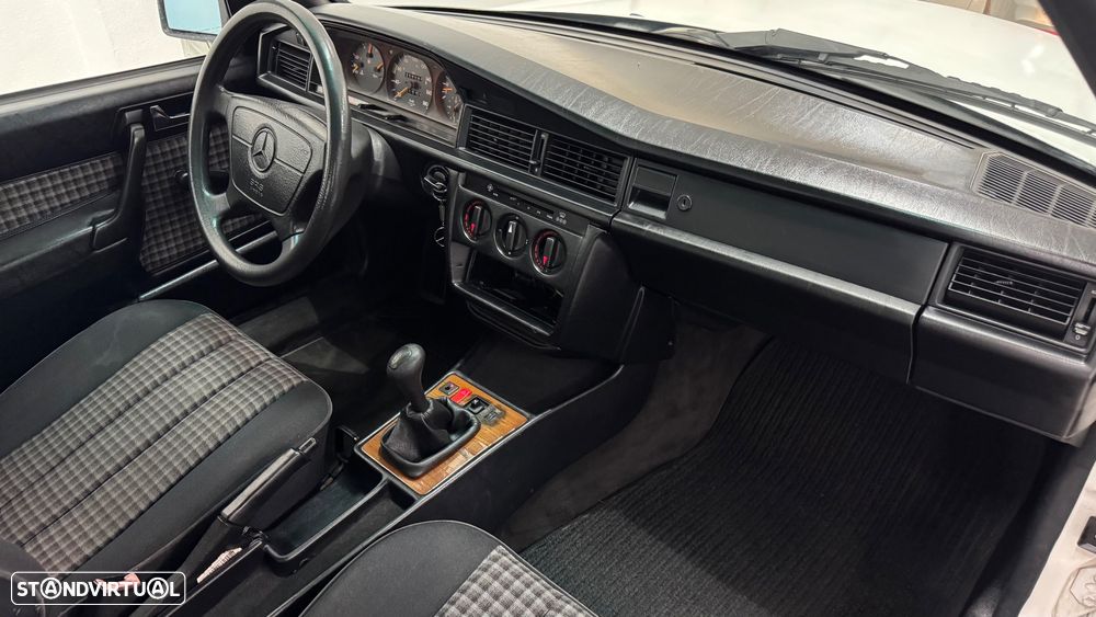 Mercedes-Benz A 190 - 26