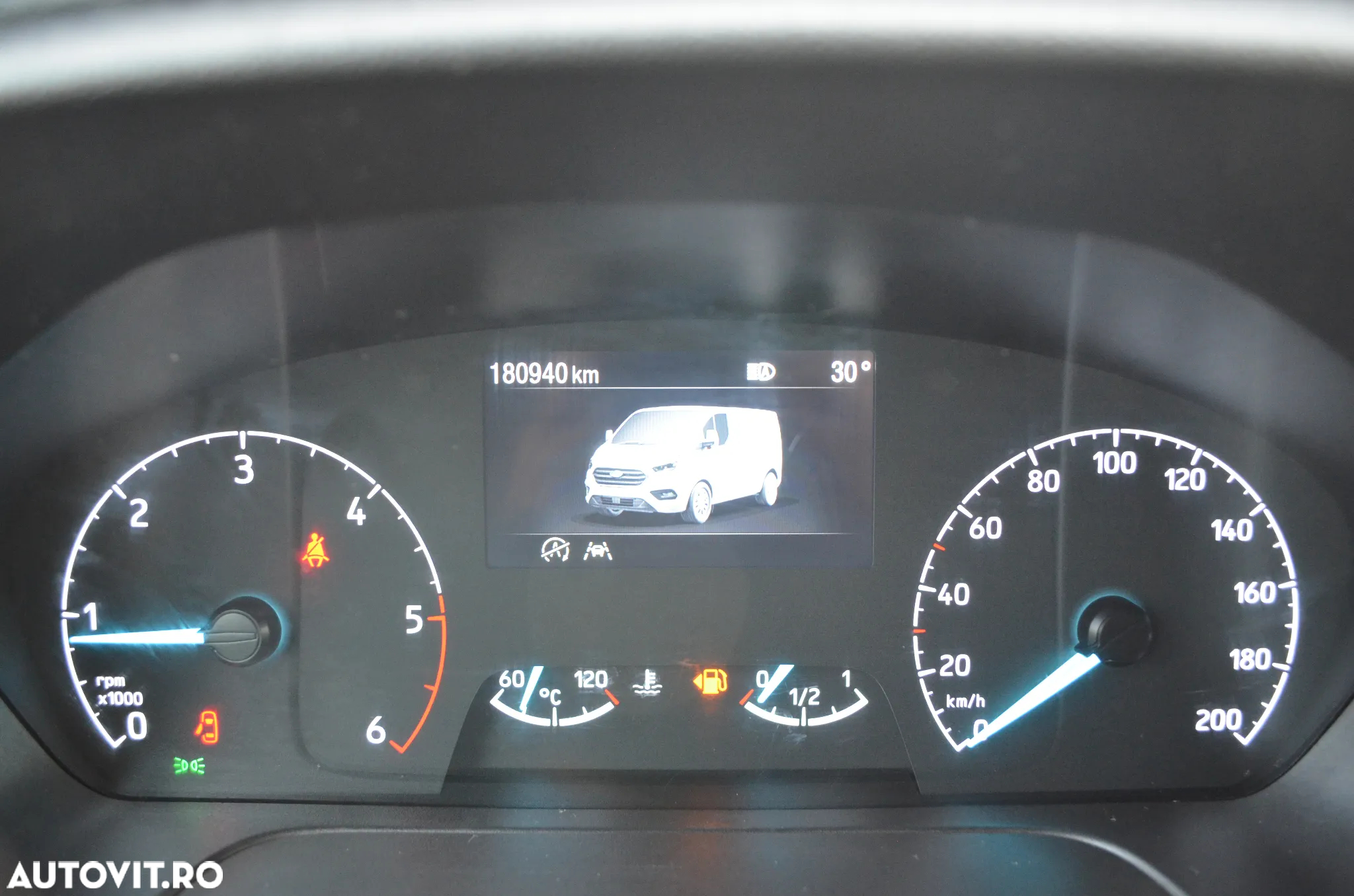 Ford Transit Custom L2H2 - 13