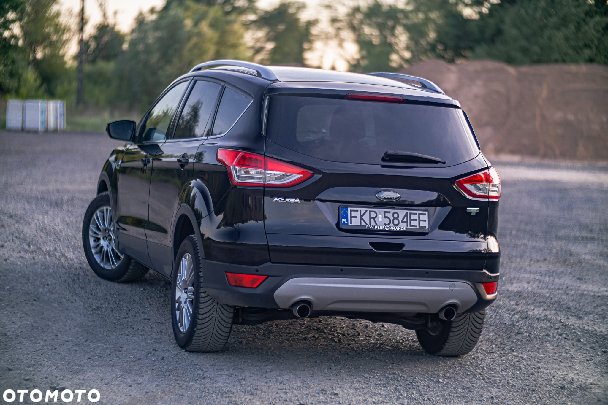 Ford Kuga 1.6 EcoBoost 2x4 Individual - 16