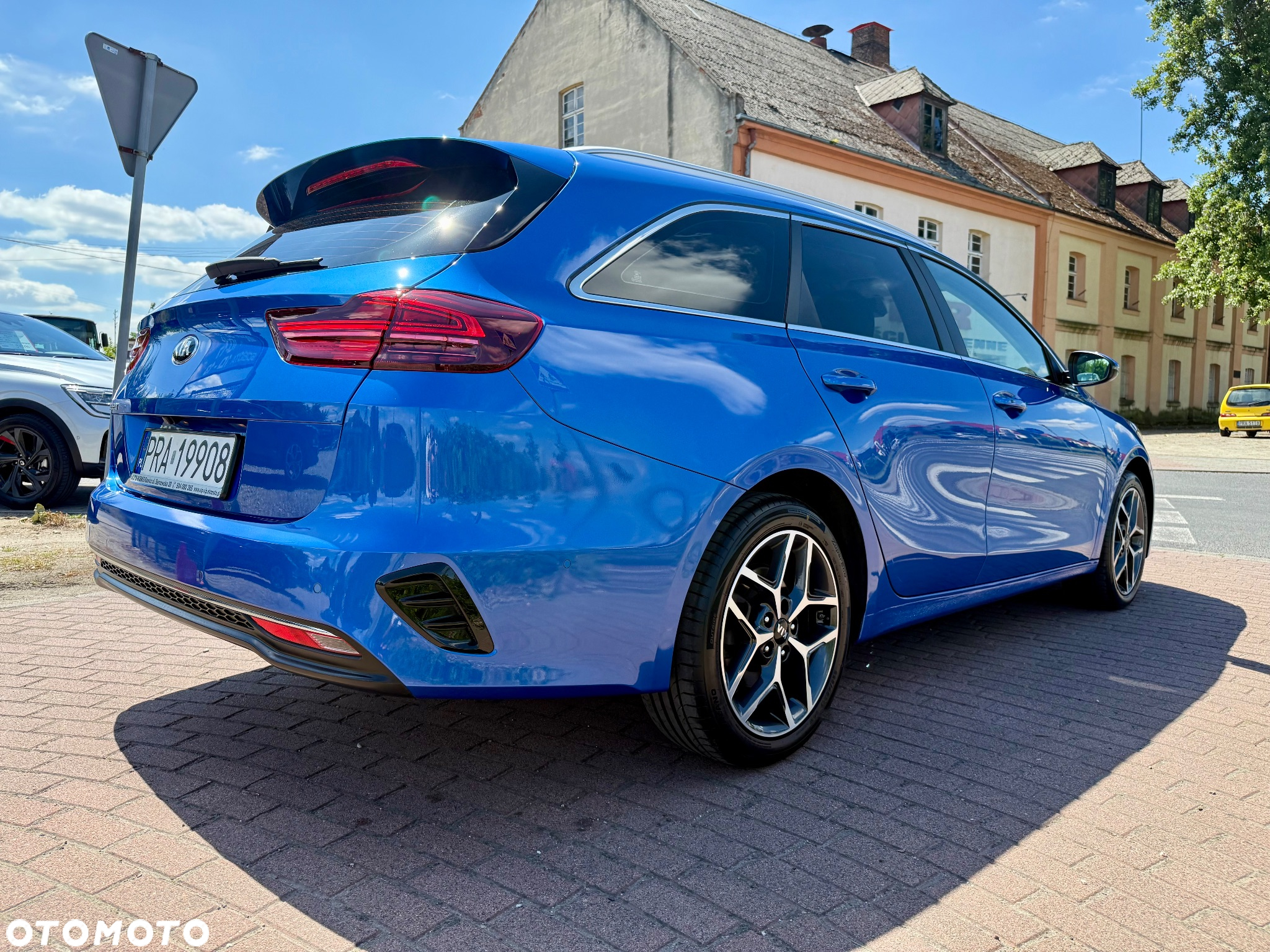 Kia Ceed SW 1.4 T-GDI DCT OPF Platinum Edition - 38