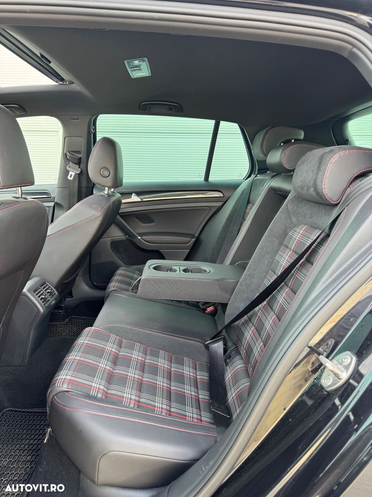 Volkswagen Golf 2.0 TSI BMT DSG GTI Performance - 12