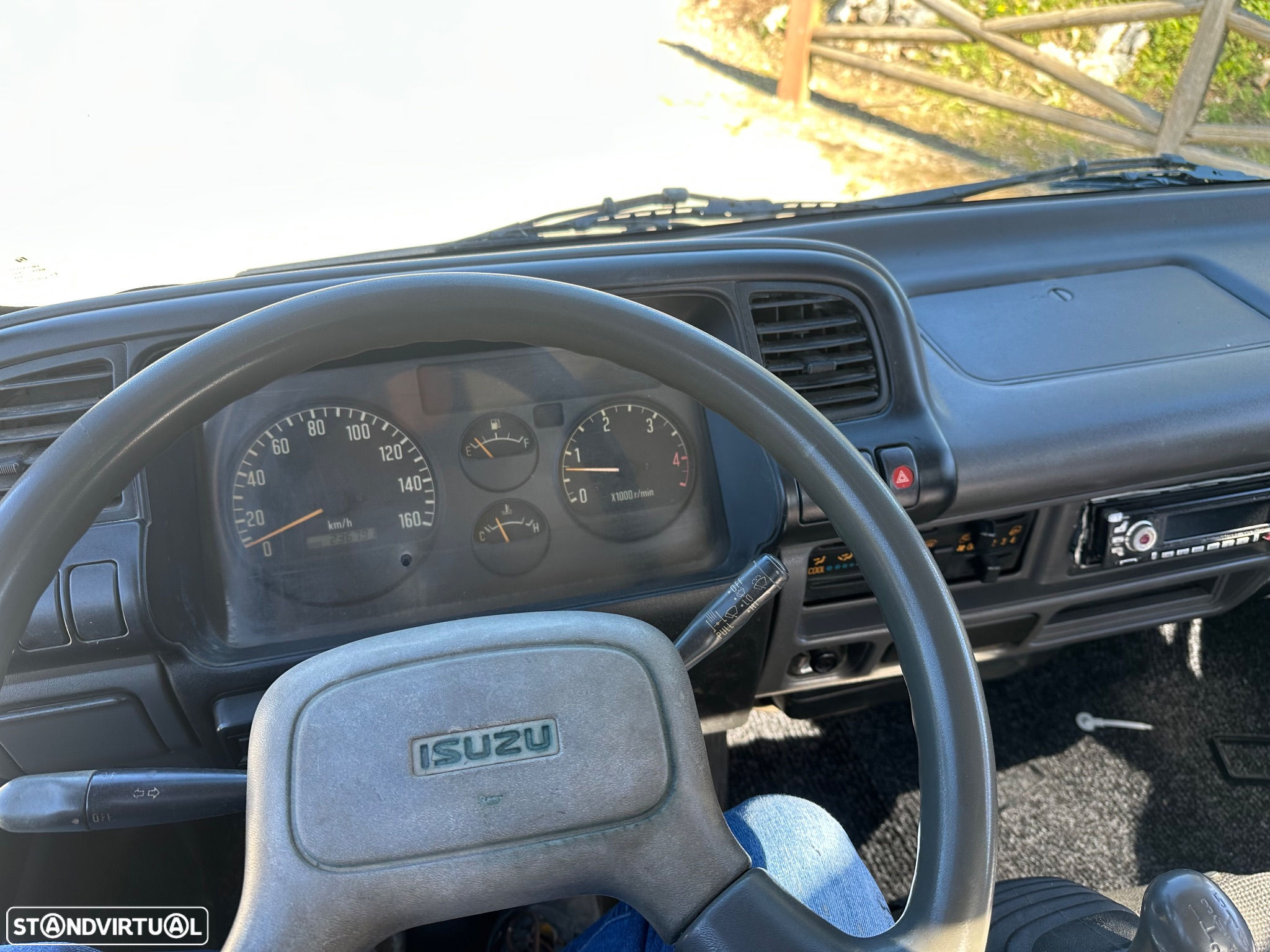 Isuzu NKR 2.8 Turbo Caixa Aberta - 5