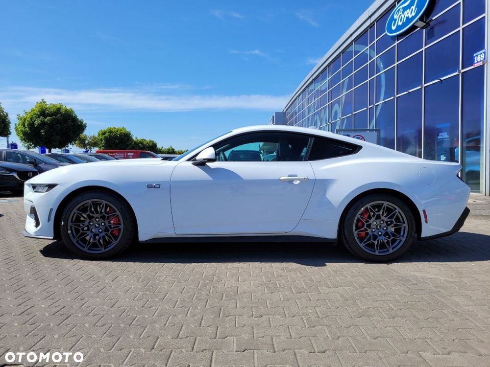 Ford Mustang - 10