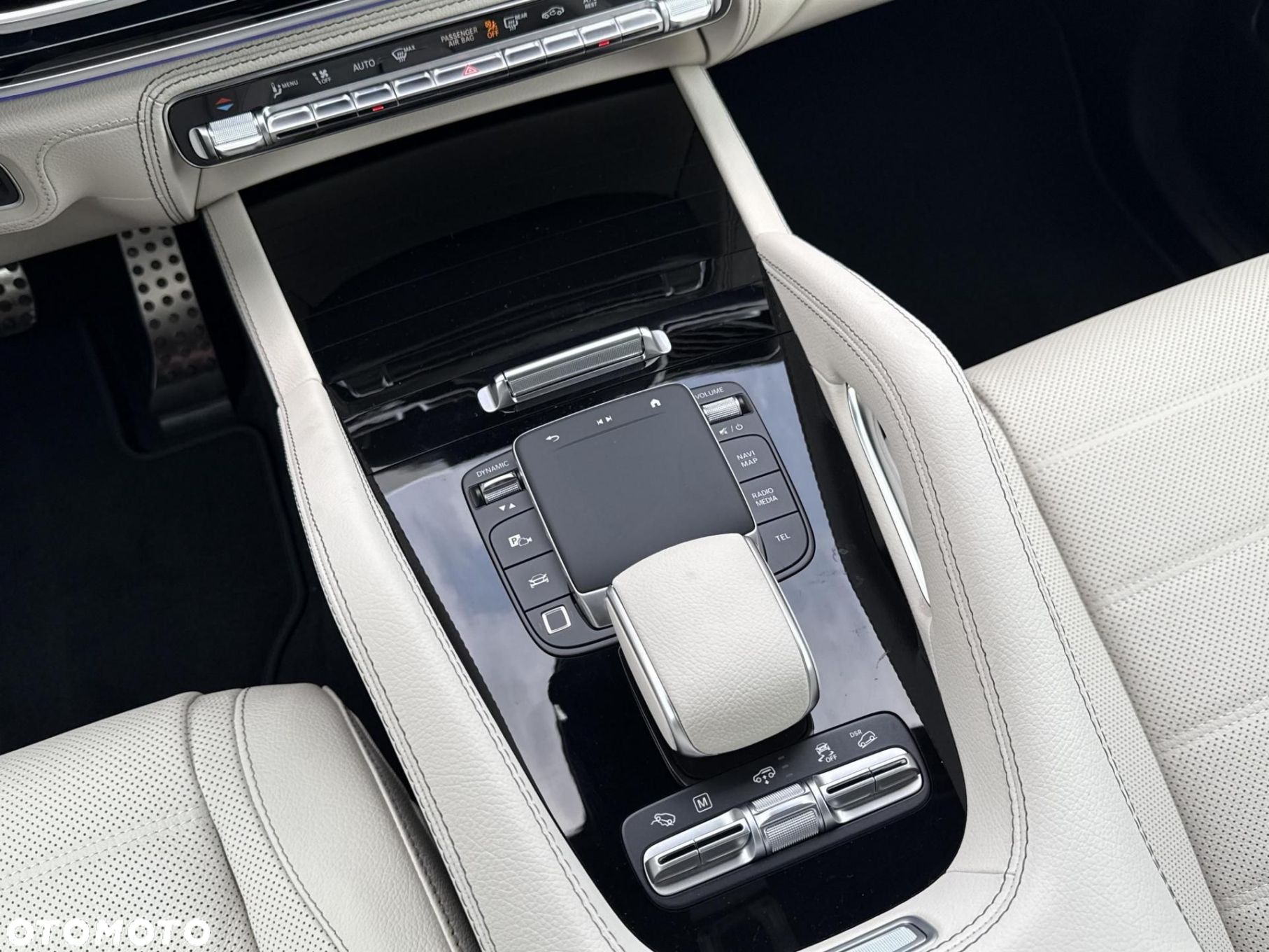 Mercedes-Benz GLS - 21