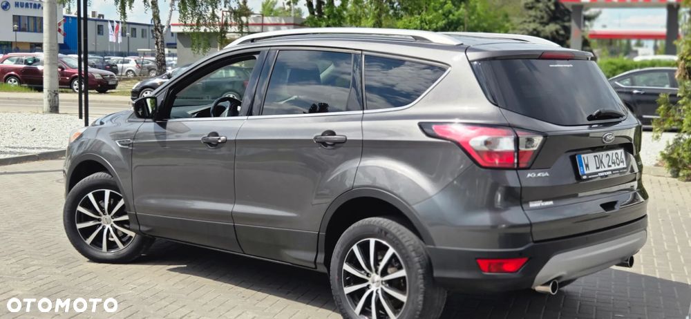 Ford Kuga 1.5 EcoBoost 2x4 Titanium - 10